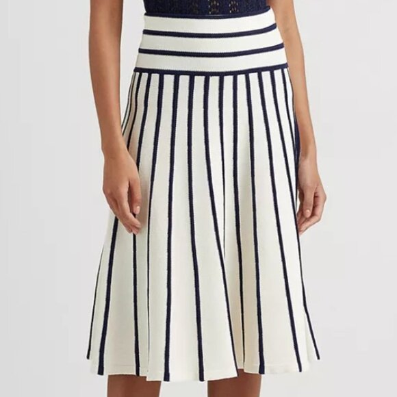 Ralph Lauren Navy and White A-Line Pleated Skirt And Blouse - Picture 2 of 14